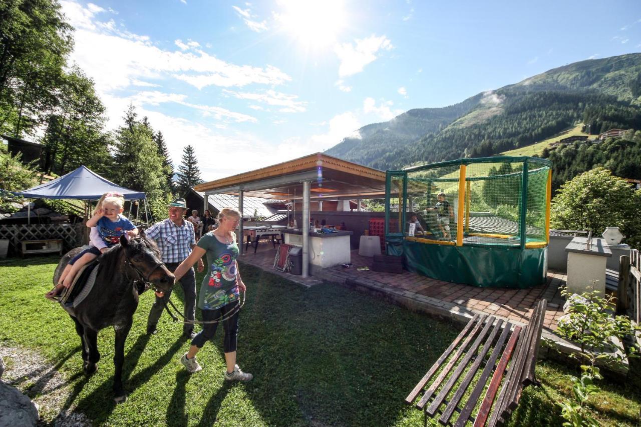 Talheimer Grias Di & Hoamat Since 1958 Inklusive Therme Tauern Spa & Jokercard Saalbach-Hinterglemm Buitenkant foto